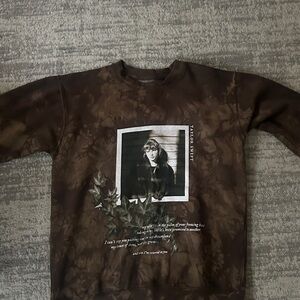 RARE Taylor Swift Brown Crewneck Sweatshirt’s